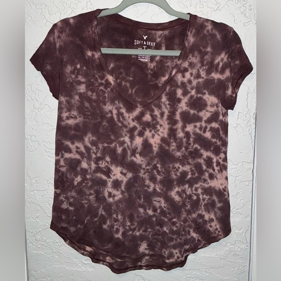 American Eagle Soft & Sexy Woman's Purple Tie Dye V-Neck R-Shirt - Picture 2 of 10